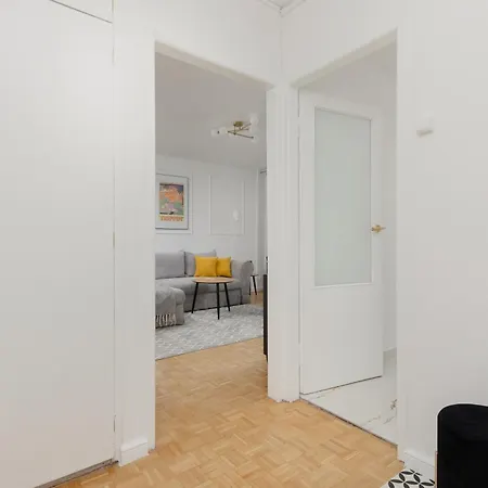 Center Skylines By Renters Apartament