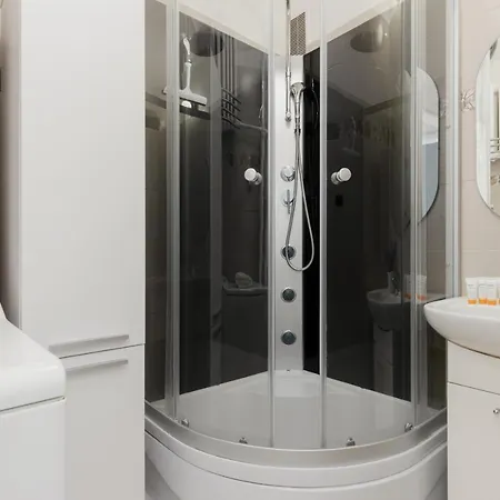 Apartment Center Skylines By Renters Warsaw